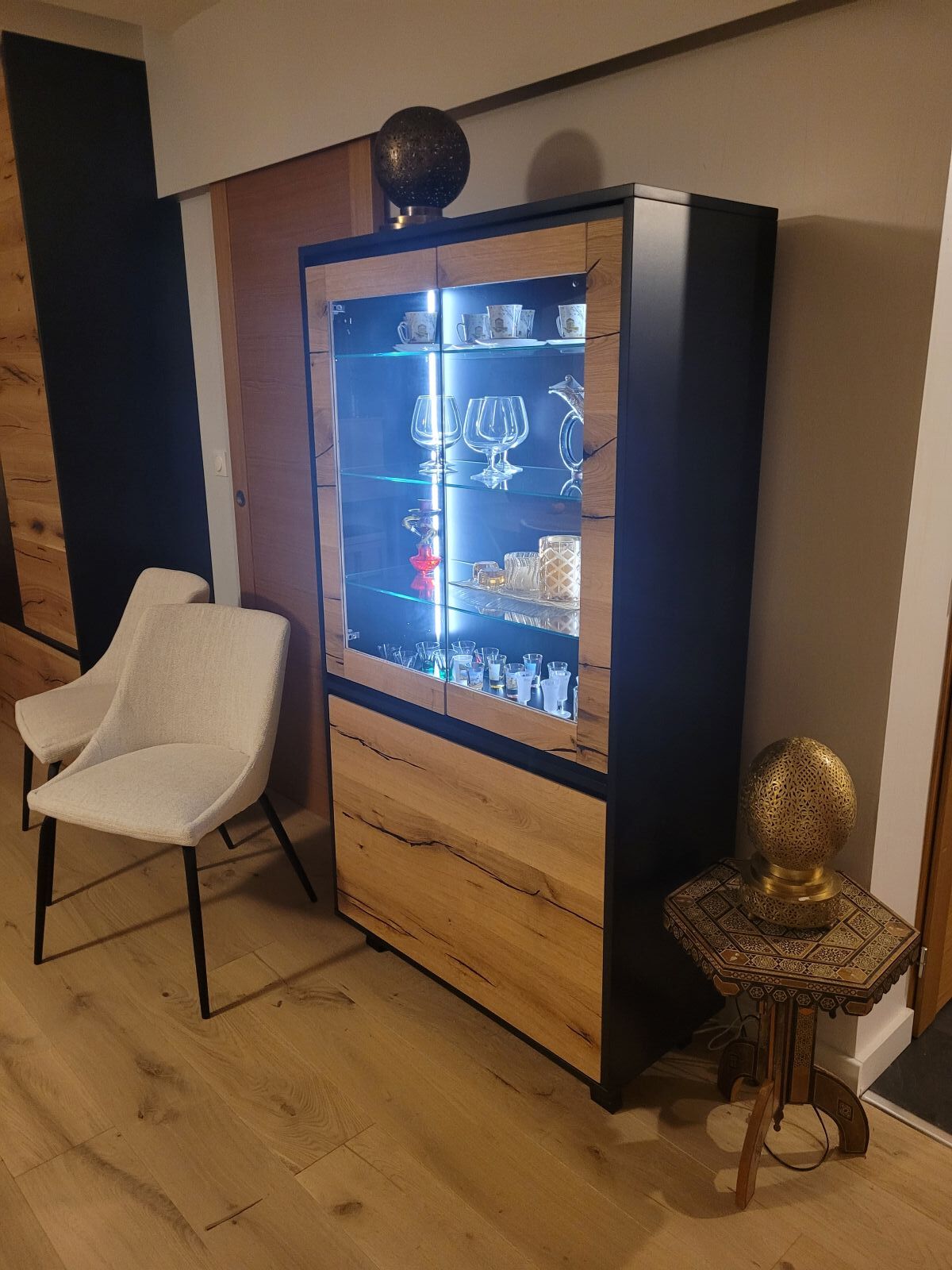 COLONNE VERY TABLES AVEC OPTION LEDS