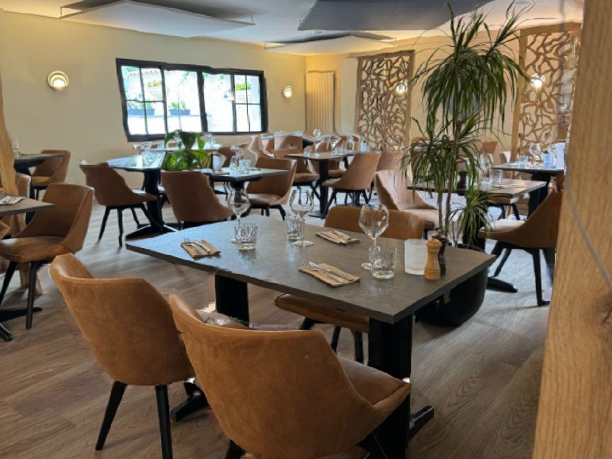 PHOTO N°3restaurant-la-bastide-lucon