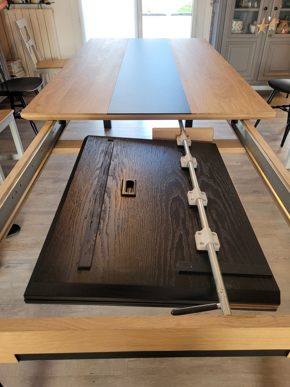 TABLE ASKANE AVEC SYSTEME ALLONGE CHENE ET NOIR