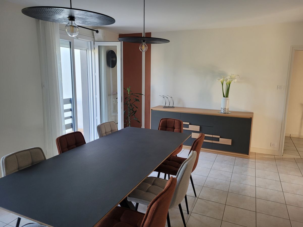 TABLE GARANCE PLATEAU TOUT CERAMIQUE SANS ALLONGE