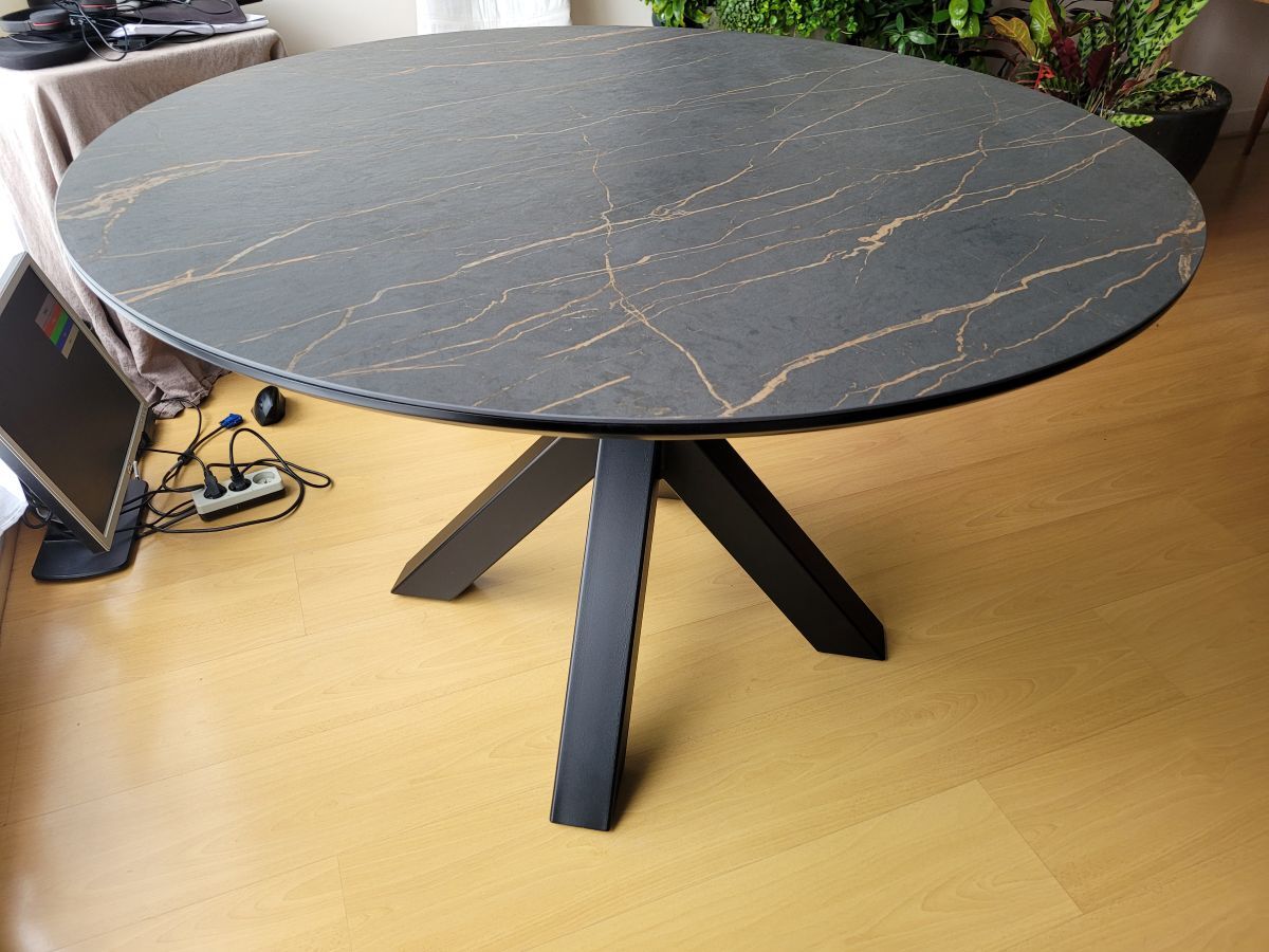 TABLE RONDE TOUT CERAMIQUE