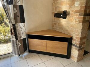 MEUBLE TV ANGLE OUVERT .JPG