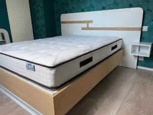 TETE DE LIT sur mesure .JPG